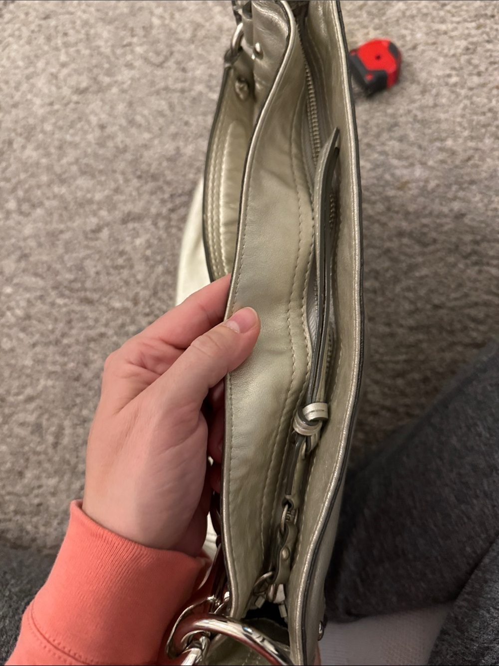Coach Zoe hobo bag in metallic silver leather - Picture 6 of 8